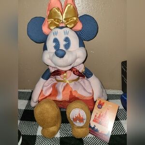 Minnie Mouse Main Attraction Stuffed Plush Big Thunder Mountain Railroad Limited